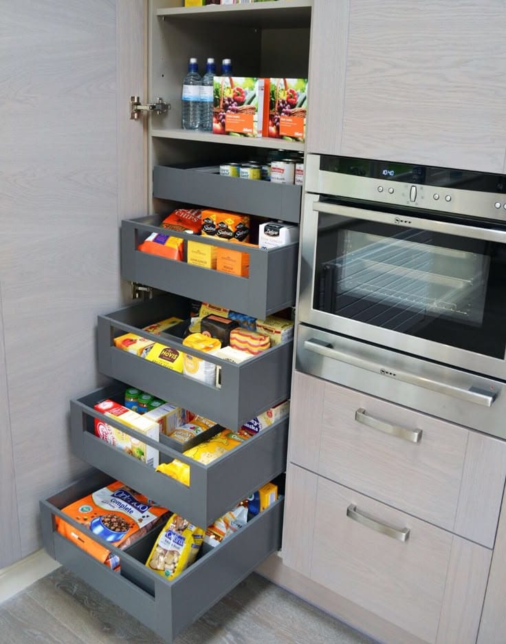 Blum Legrabox Space Tower – Full-Height Luxury Pantry Unit